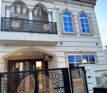 Mirpur House | One bedroom Townhouse at New Metro City
