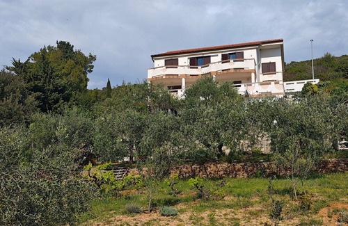 Stara Novalja Apartment | One bedroom apartment near beach Stara Novalja, Pag (A-13938-b)