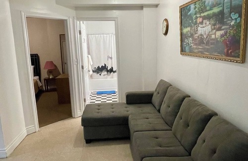 Gravenhurst Apartment | One bedroom apartment