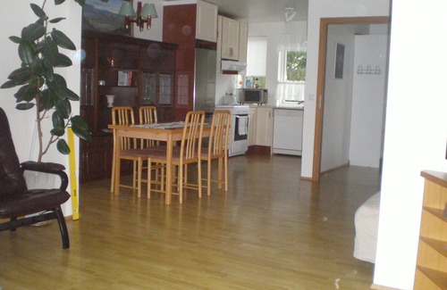 Seltjarnarnes Apartment | One bedroom apartment, car included