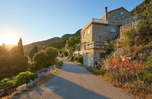 Maranovici Apartment | One bedroom apartment with terrace and sea view Maranovići, Mljet (A-22339-a)