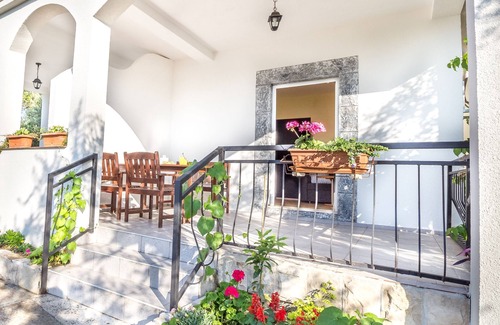Putnikovic Apartment | One bedroom apartment near beach Žuronja, Pelješac (A-10134-b)
