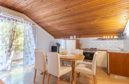 Zastrazisce Apartment | One bedroom apartment with balcony and sea view Cove Vela Stiniva, Hvar (A-14511-c)