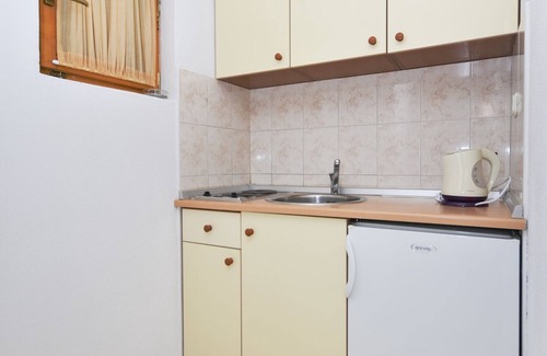 Baska Voda Apartment | One bedroom apartment with balcony Baška Voda, Makarska (A-12442-c)