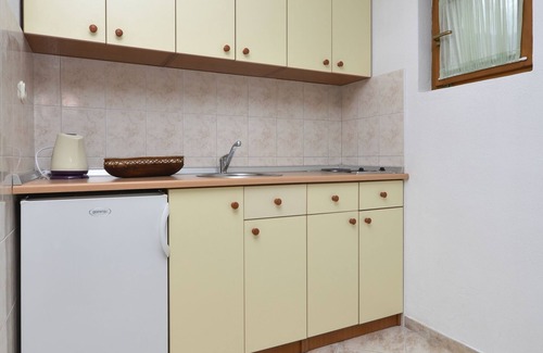Baska Voda Apartment | One bedroom apartment with terrace and sea view Baška Voda, Makarska (A-12442-d)