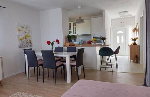 Bobovisca House | One Bedroom Apartment with Sea View