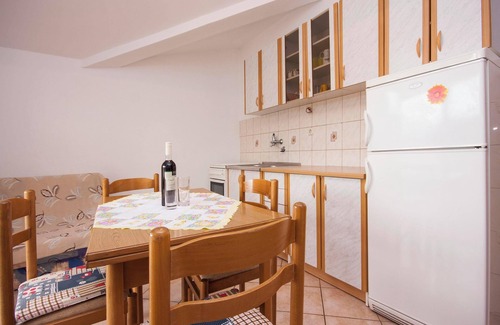 Jadrtovac Apartment | One bedroom Apartment Bajan A3 near the sea