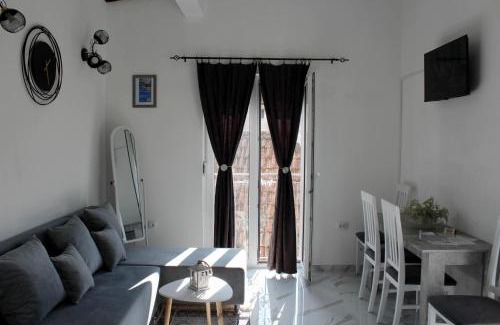 Mrcevac Apartment | One-bedroom apartment, 5 min from the Airport Tivat
