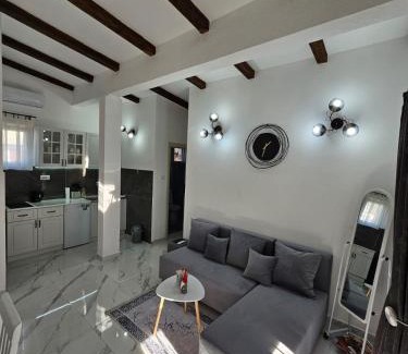 Mrcevac Apartment | One-bedroom apartment, 5 min from the Airport Tivat