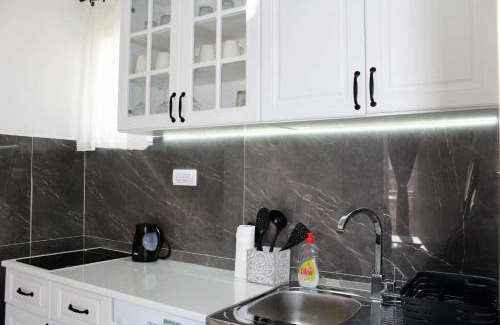 Mrcevac Apartment | One-bedroom apartment, 5 min from the Airport Tivat