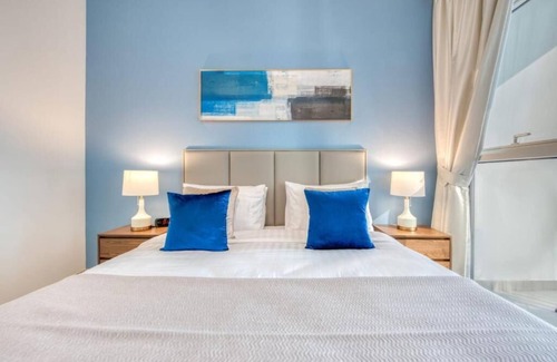 Abu Dhabi Apartment | One-Bedroom Apartment Near Repton School Rose Campus By Luxury Bookings