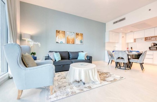 Abu Dhabi Apartment | One-Bedroom Apartment Near Repton School Rose Campus By Luxury Bookings