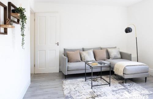 Preston Apartment | One Bedroom Apartment At Smooth Stays Short Lets & Serviced Accommodation Preston With Parking Near Train Station