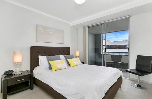 St. Leonards Apartment | One Bedroom Apartment Atchison Street(L1103)