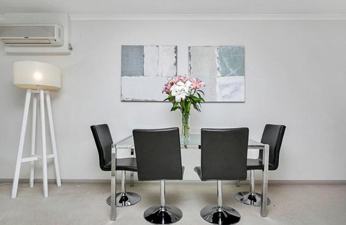 St. Leonards Apartment | One Bedroom Apartment Atchison Street(L1103)