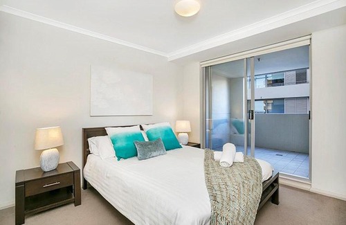 St. Leonards Apartment | One Bedroom Apartment Atchison Street II(LN603)