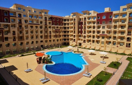 Corniche Road-Dahar Apartment | One-bedroom apartment G on the Red Sea in Hurghada with pool and beach