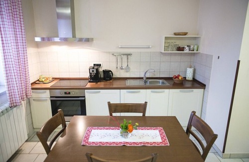 Lokev Apartment | One bedroom apartment for 4 at guesthouse Muha