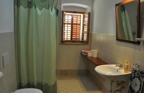 Skocjan Apartment | One bedroom apartment for 4