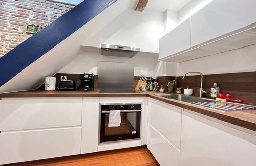 Saint-Cyprien Apartment | One-bedroom apartment in Toulouse
