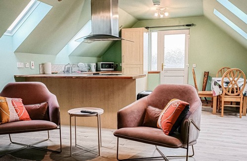 Kingsburgh Apartment | One bedroom Apartment