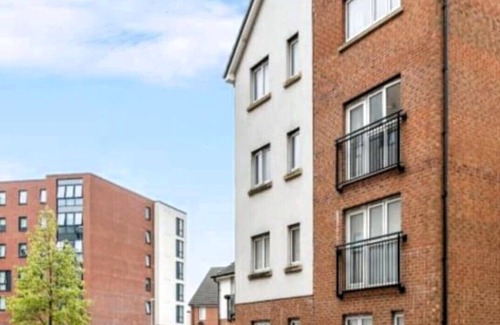 Landore Apartment | One-Bedroom Apartment In Swansea SA1