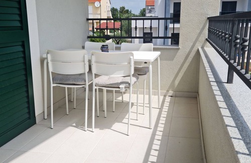 Jadrija Apartment | One bedroom apartment with terrace Jadrija, Šibenik (A-18976-a)