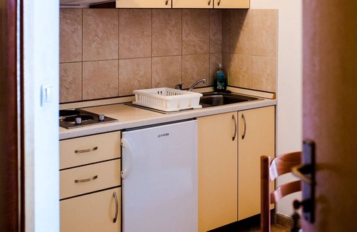 Drasnice Apartment | One bedroom apartment near beach Drašnice, Makarska (A-20243-f)