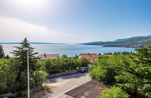 Klenovica Apartment | One bedroom apartment with balcony and sea view Klenovica, Novi Vinodolski (A-5575-a)