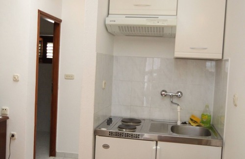 Kukljica Apartment | One bedroom apartment with terrace and sea view Kukljica, Ugljan (A-8318-c)