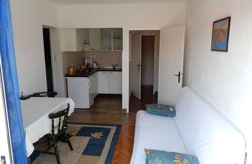 Loviste Apartment | One bedroom apartment with balcony and sea view Lovište, Pelješac (A-15150-a)
