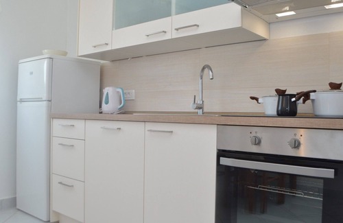 Lukoran Apartment | One bedroom apartment with balcony and sea view Lukoran, Ugljan (A-23830-c)
