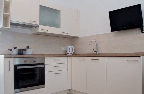 Lukoran Apartment | One bedroom apartment with terrace and sea view Lukoran, Ugljan (A-23830-d)