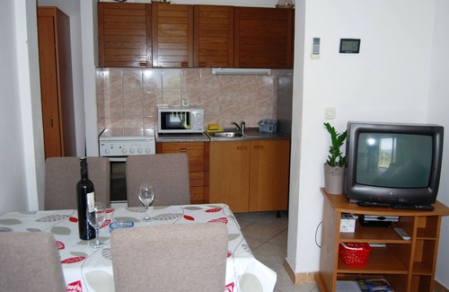 Vela Glavica Apartment | One bedroom apartment with balcony and sea view Lumbarda, Korčula (A-12839-b)