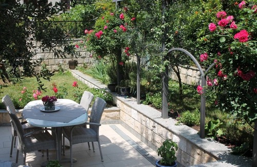 Gorinka Apartment | One bedroom apartment with terrace and sea view Makarska (A-21911-a)