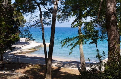 Milovcici Apartment | One bedroom apartment with terrace Milovcici, Krk (A-20352-a)