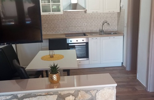 Nevidane Apartment | One bedroom apartment near beach Neviđane, Pašman (A-11902-d)
