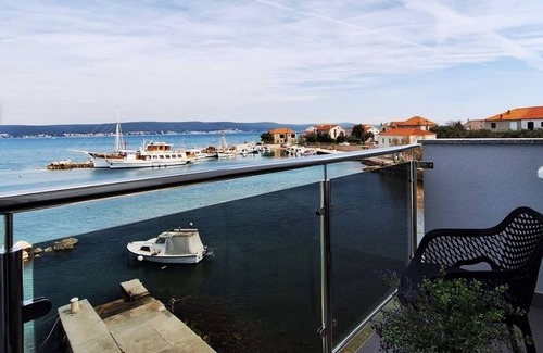 Nevidane Apartment | One bedroom apartment near beach Neviđane, Pašman (A-323-b)