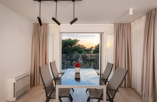 Promajna Apartment | One bedroom apartment with terrace Promajna, Makarska (A-19144-b)