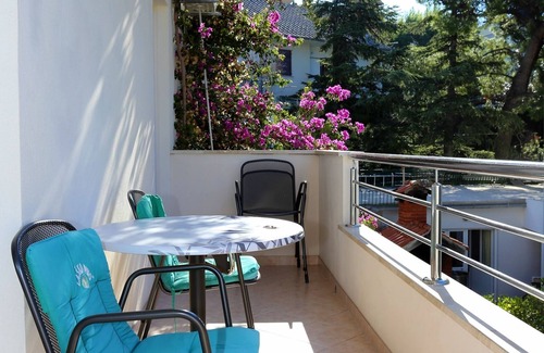 Promajna Apartment | One bedroom apartment near beach Promajna, Makarska (A-2605-b)