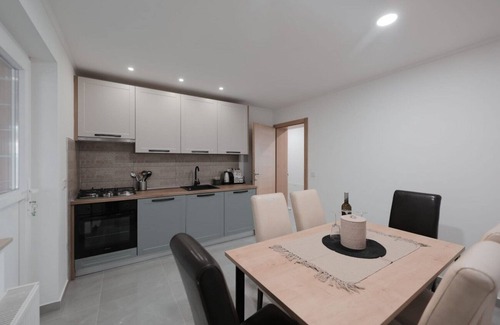 Vrbovec Apartment | One bedroom apartment with air-conditioning Vrbovec, Prigorje (A-22922-b)