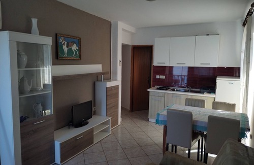 Zubovici Apartment | One bedroom apartment near beach Zubovići, Pag (A-4125-c)