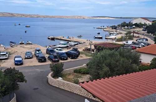 Kustici Apartment | One bedroom apartment near beach Kustići, Pag (A-4129-a)