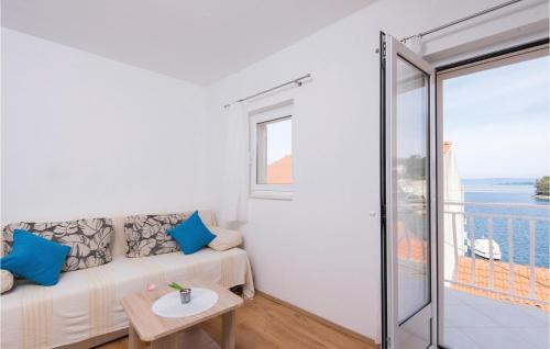 Racisce Apartment | One-Bedroom Apartment In Racisce