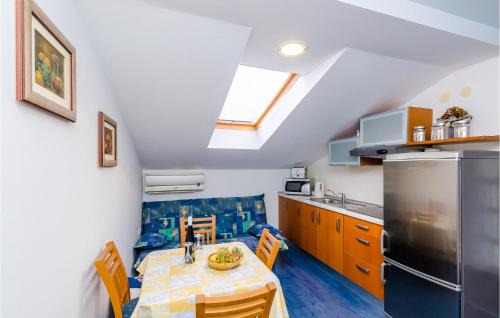 Slano Apartment | One-Bedroom Apartment In Slano