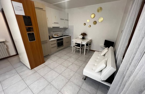 Borgo Roma Apartment | One-Bedroom Apartment