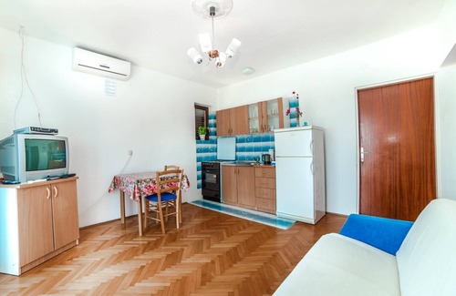 Barbat na Rabu Apartment | One-Bedroom Apartment JASKO 3
