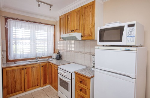 Brodarica Apartment | One bedroom apartment near beach Brodarica, Šibenik (A-4194-c)