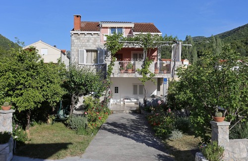 Zuljana Apartment | One bedroom apartment near beach Žuljana, Pelješac (A-10112-b)