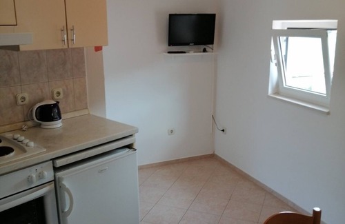 Zuljana Apartment | One bedroom apartment near beach Žuljana, Pelješac (A-10228-a)